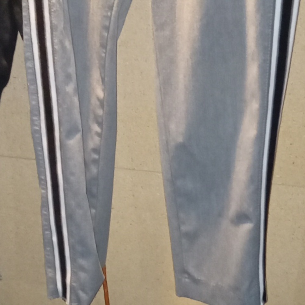 4pc Bundle-OUTFIT/LARGE - Picture 6 of 8